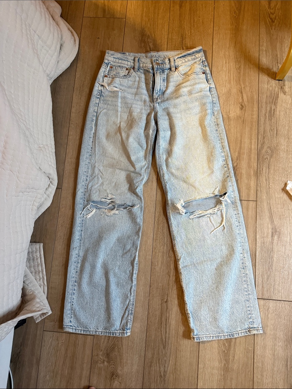American Eagle Outfitters Light Blue Distressed Stovepipe (straight leg) Jeans